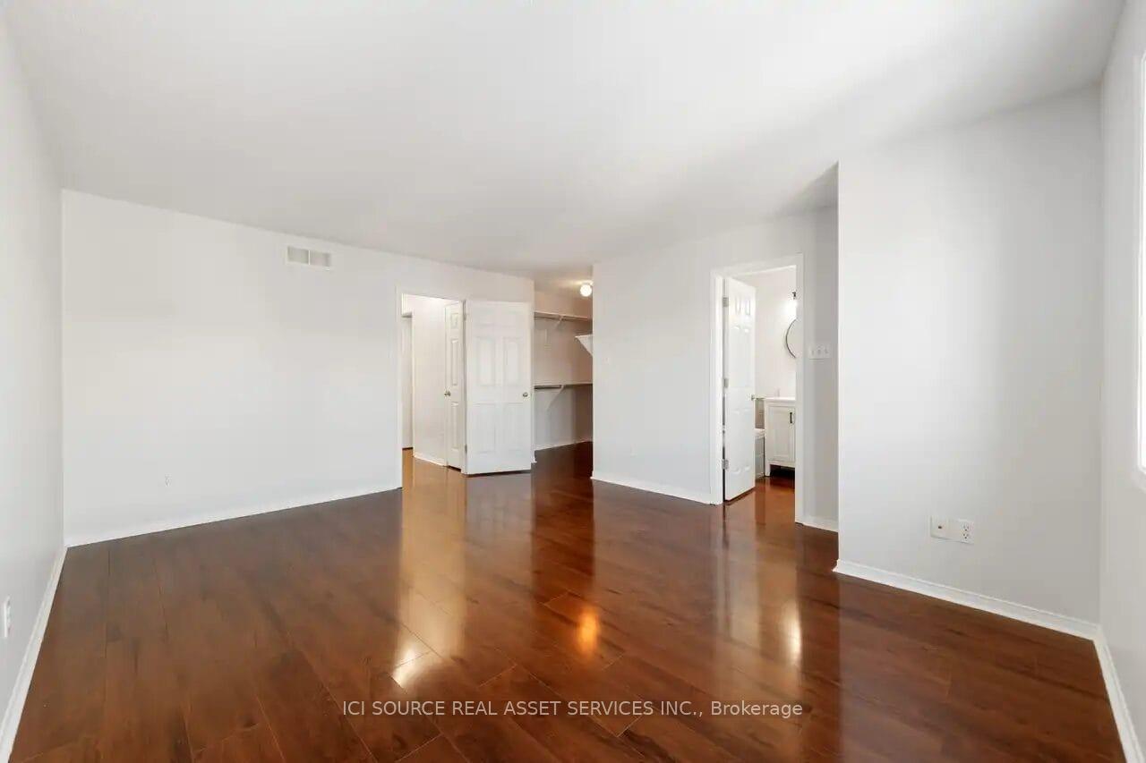 Photo 20 of 239 Meadowbreeze Drive, Ottawa, Kanata - Emerald Meadows/Trailwest — HOMEH