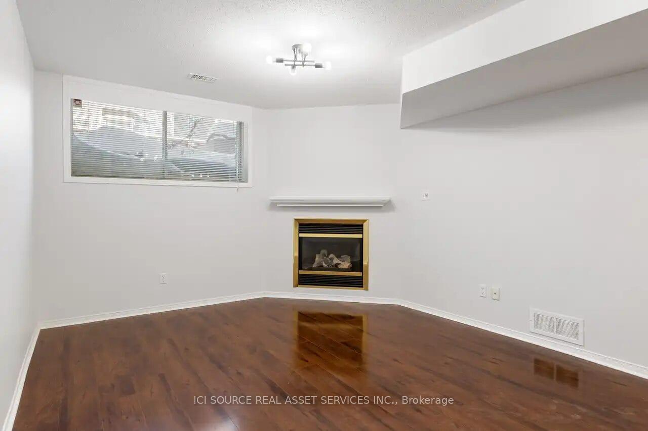 Photo 21 of 239 Meadowbreeze Drive, Ottawa, Kanata - Emerald Meadows/Trailwest — HOMEH