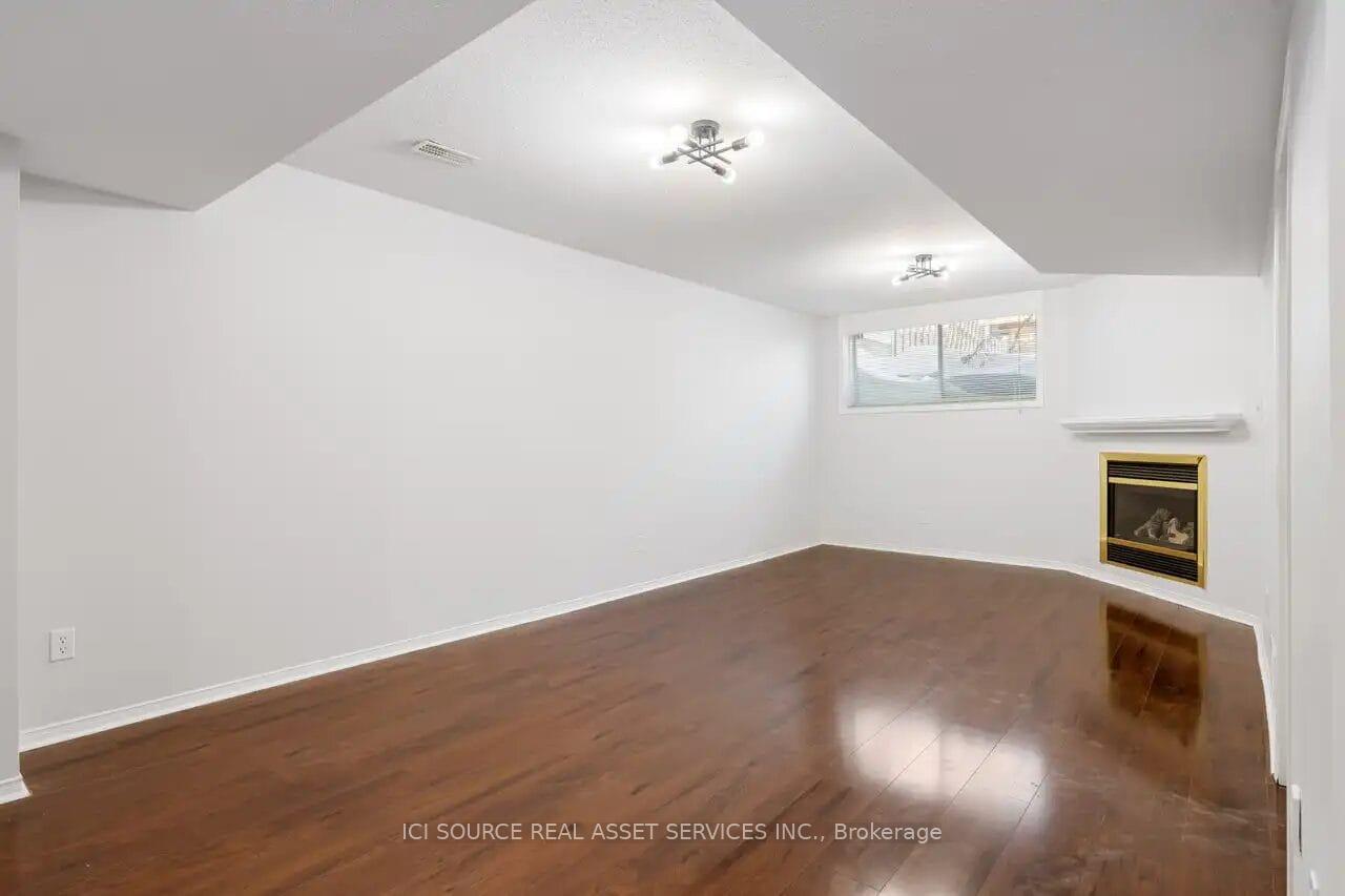 Photo 23 of 239 Meadowbreeze Drive, Ottawa, Kanata - Emerald Meadows/Trailwest — HOMEH