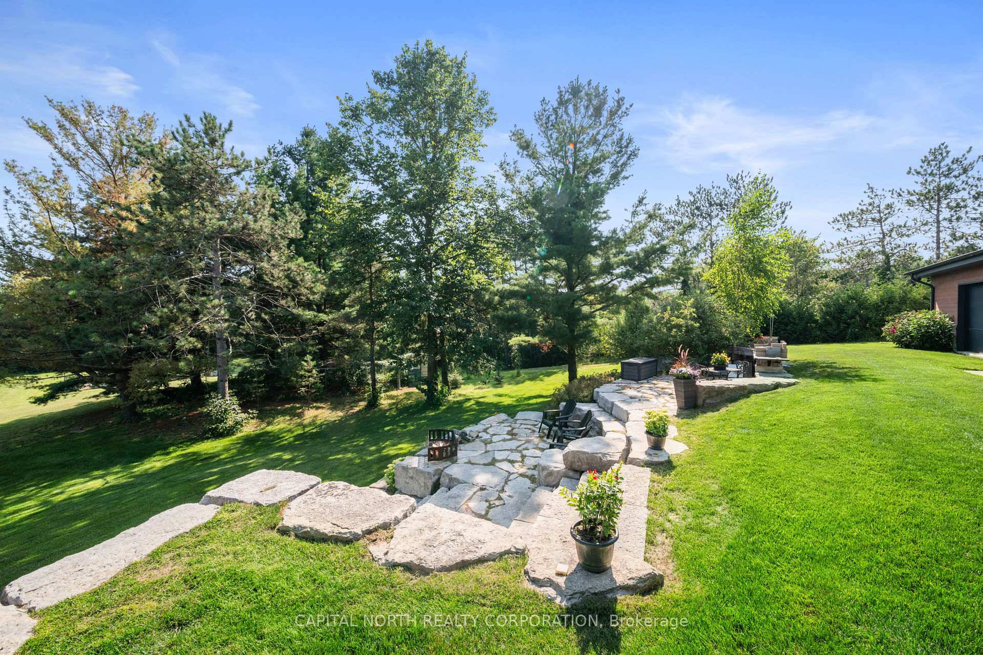 Photo 46 of 2135 17th Side Road, King, Rural King — HOMEH