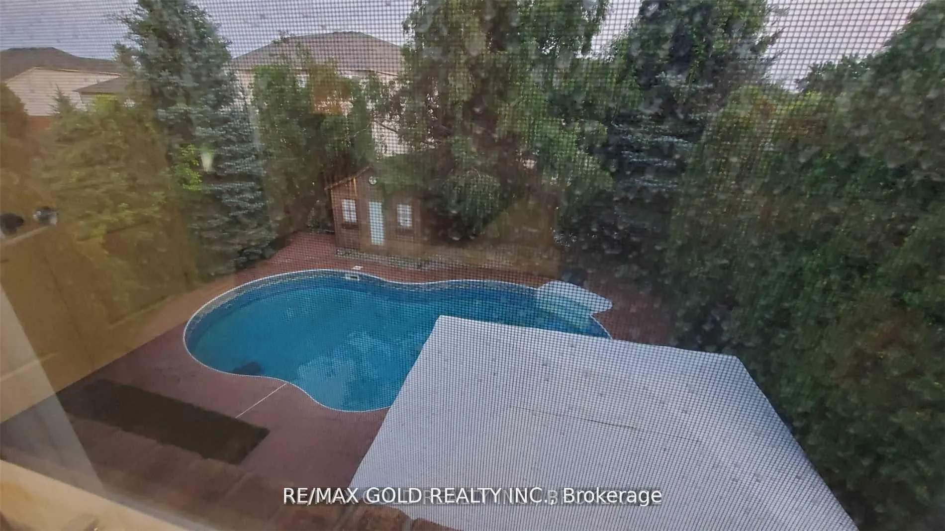 Photo 32 of 79 Surrey Drive, Hamilton, Ancaster — HOMEH