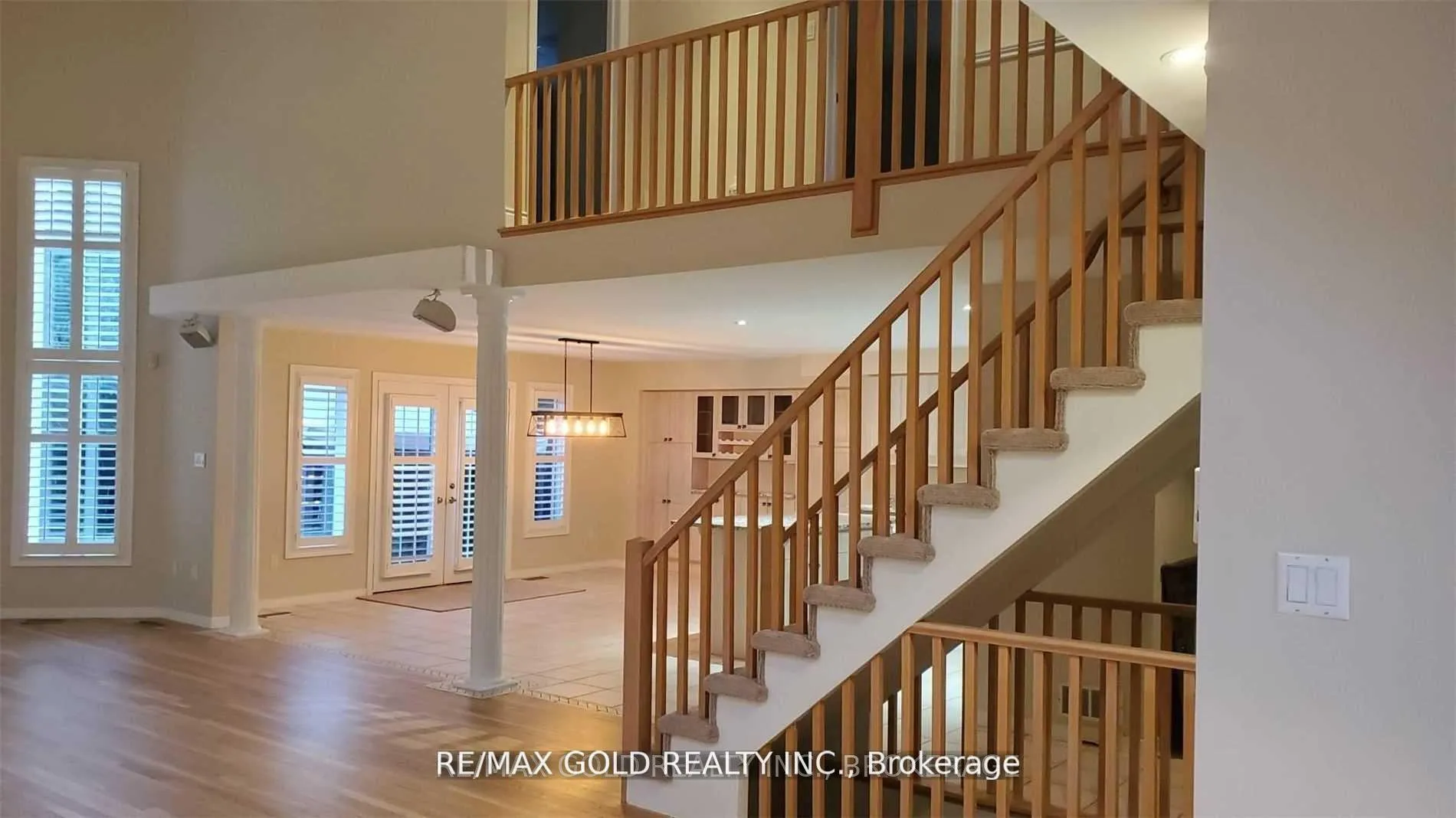Photo 33 of 79 Surrey Drive, Hamilton, Ancaster — HOMEH