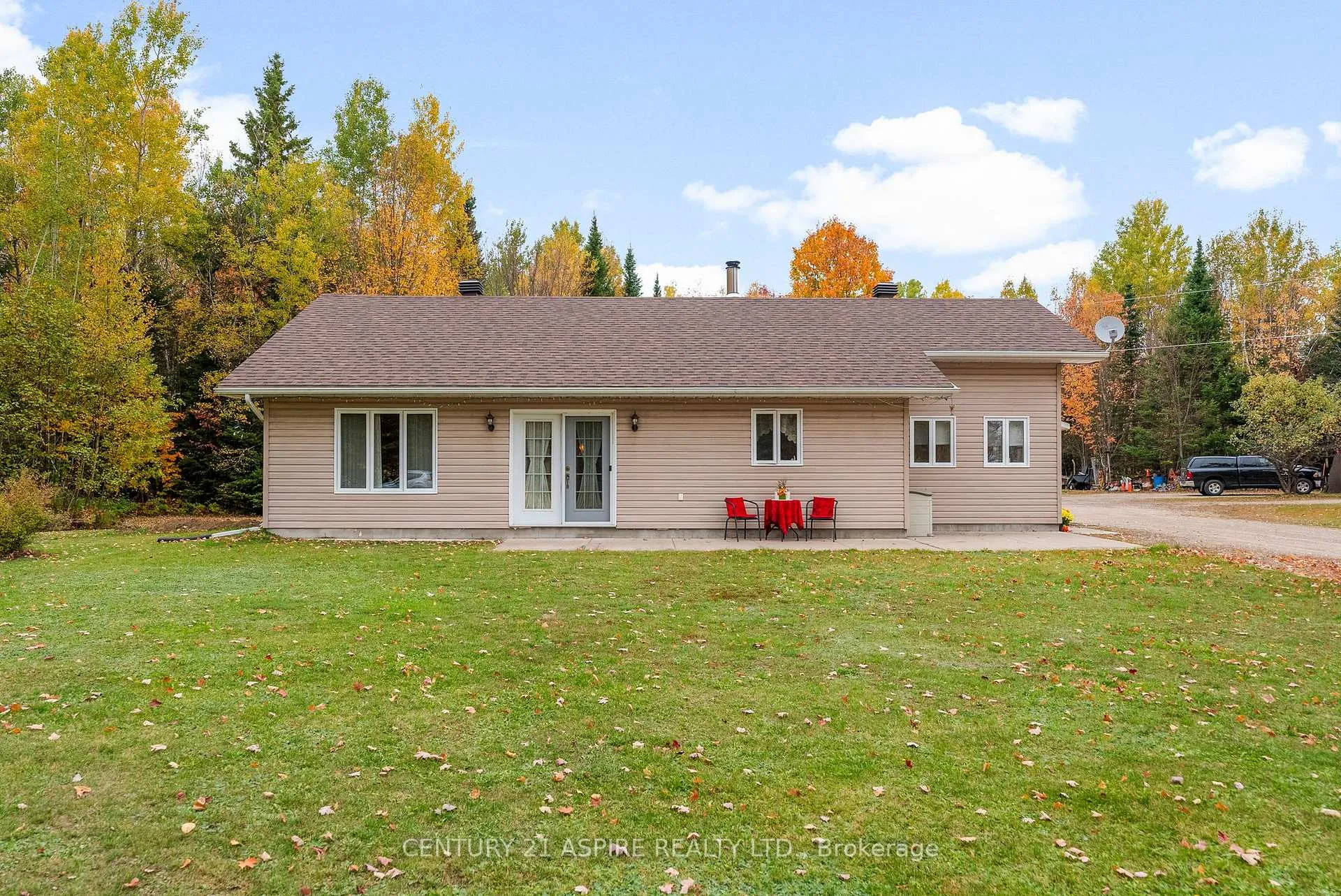 Photo 3 of 33 Micks Road, Madawaska Valley, Madawaska Valley — HOMEH