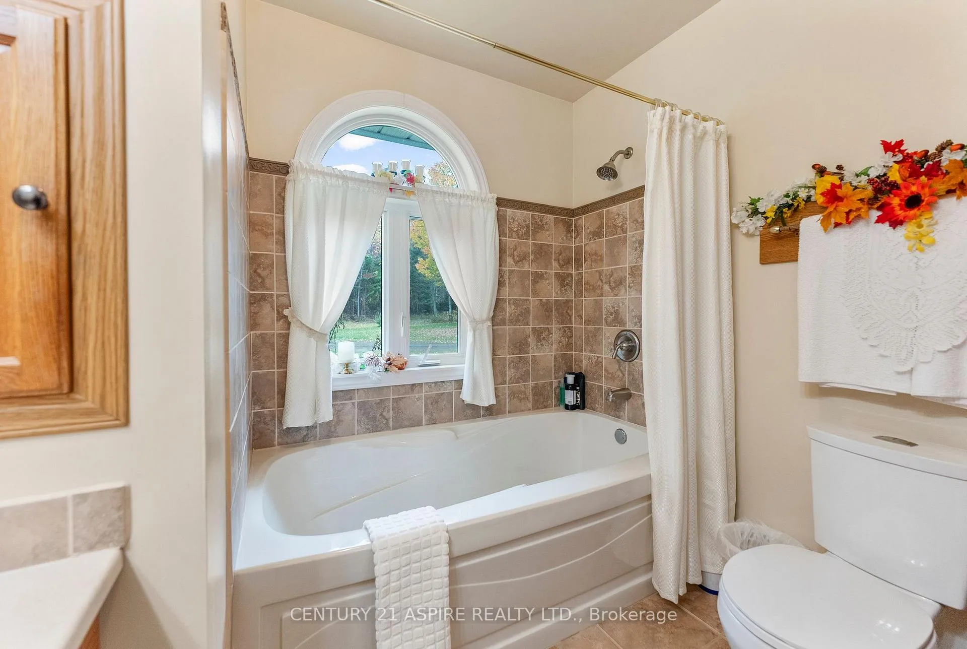 Photo 22 of 33 Micks Road, Madawaska Valley, Madawaska Valley — HOMEH
