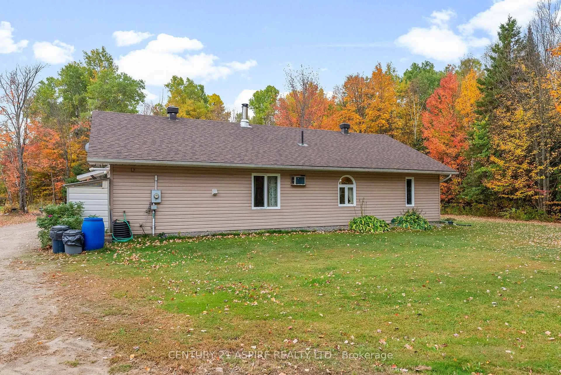 Photo 30 of 33 Micks Road, Madawaska Valley, Madawaska Valley — HOMEH