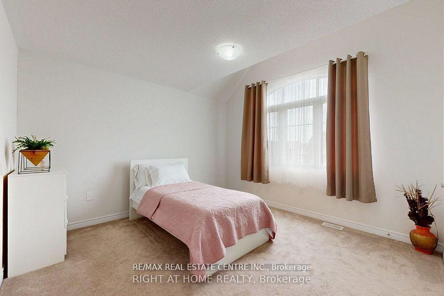 Photo 11 of 934 Wickham Road, Innisfil, Alcona — HOMEH