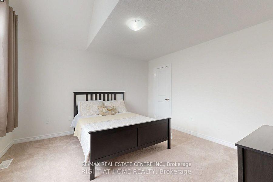 Photo 12 of 934 Wickham Road, Innisfil, Alcona — HOMEH