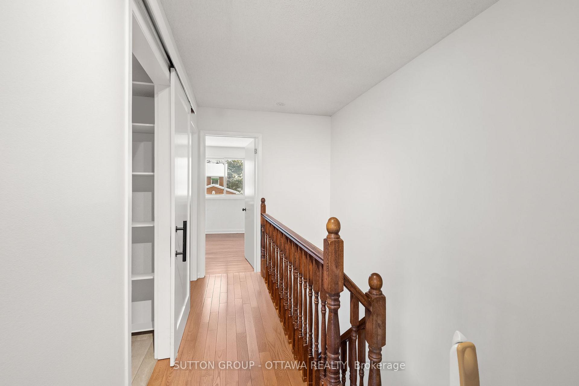 Photo 9 of 10 Foxleigh Crescent, Ottawa, Kanata - Bridlewood — HOMEH
