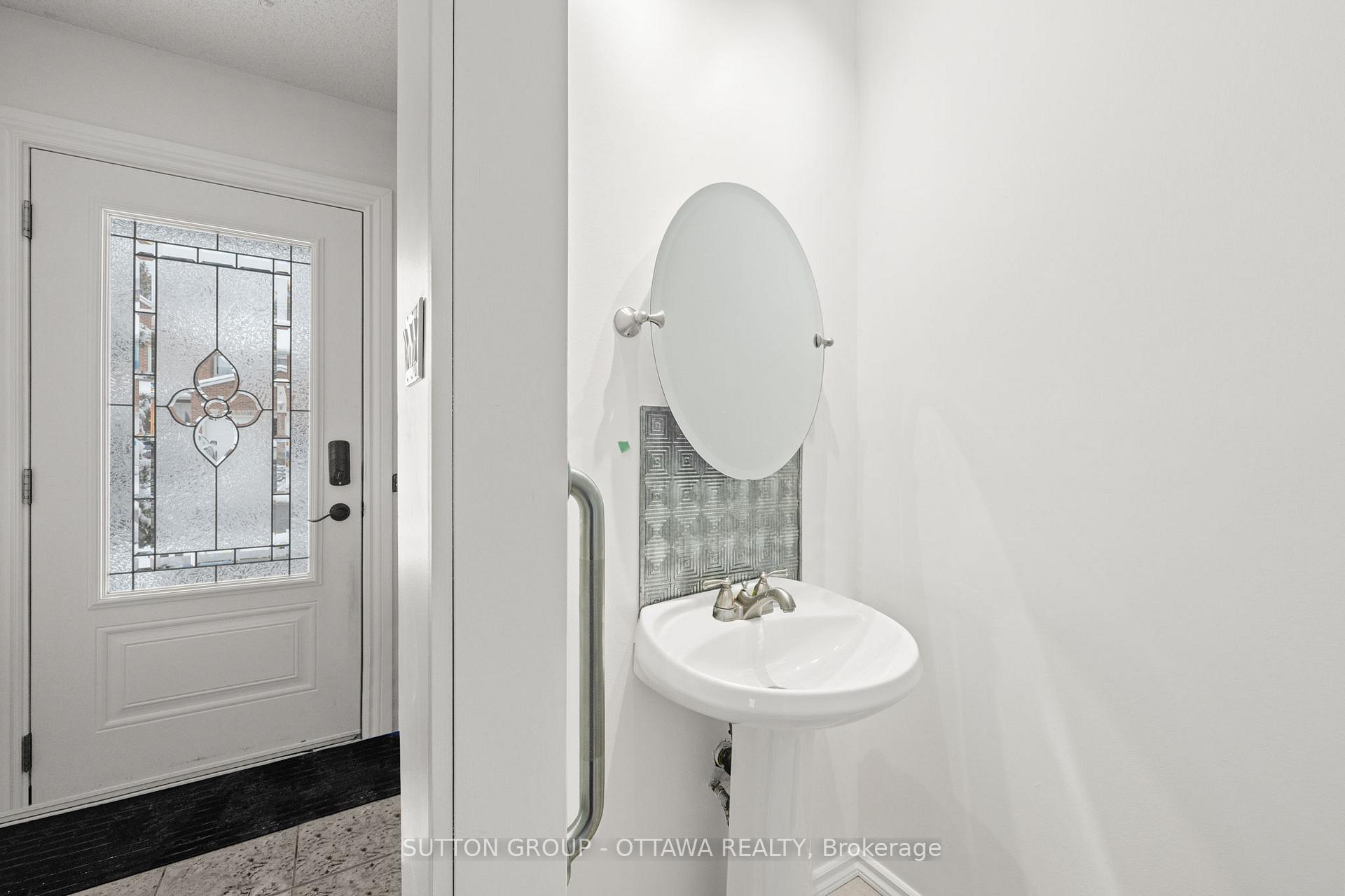 Photo 10 of 10 Foxleigh Crescent, Ottawa, Kanata - Bridlewood — HOMEH