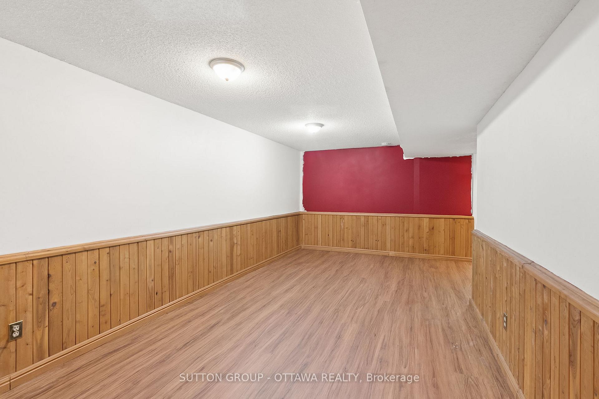 Photo 11 of 10 Foxleigh Crescent, Ottawa, Kanata - Bridlewood — HOMEH