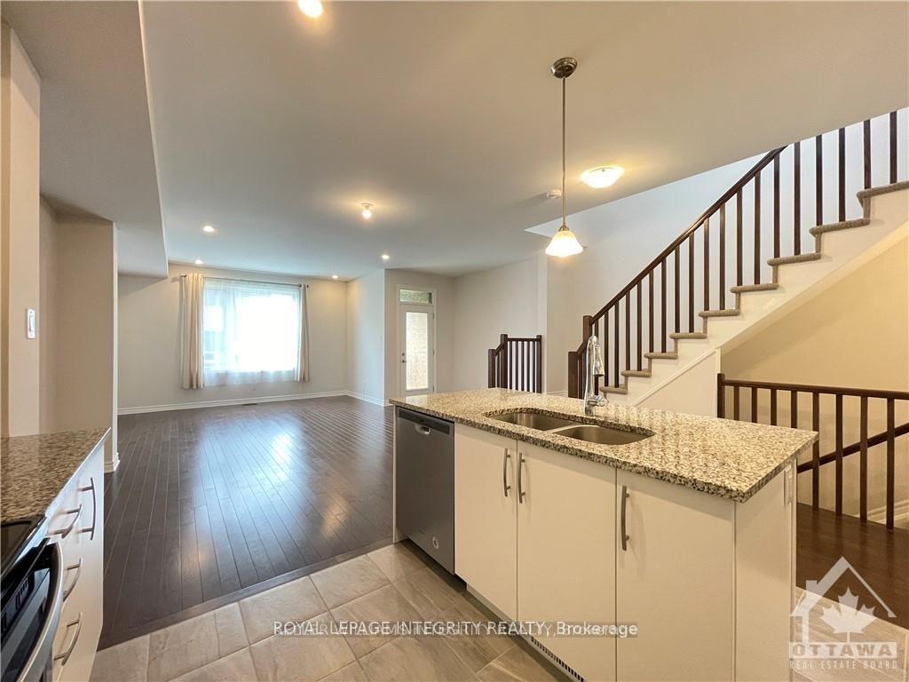 Photo 7 of 269 Tim Sheehan Place, Ottawa, Kanata - Emerald Meadows/Trailwest — HOMEH