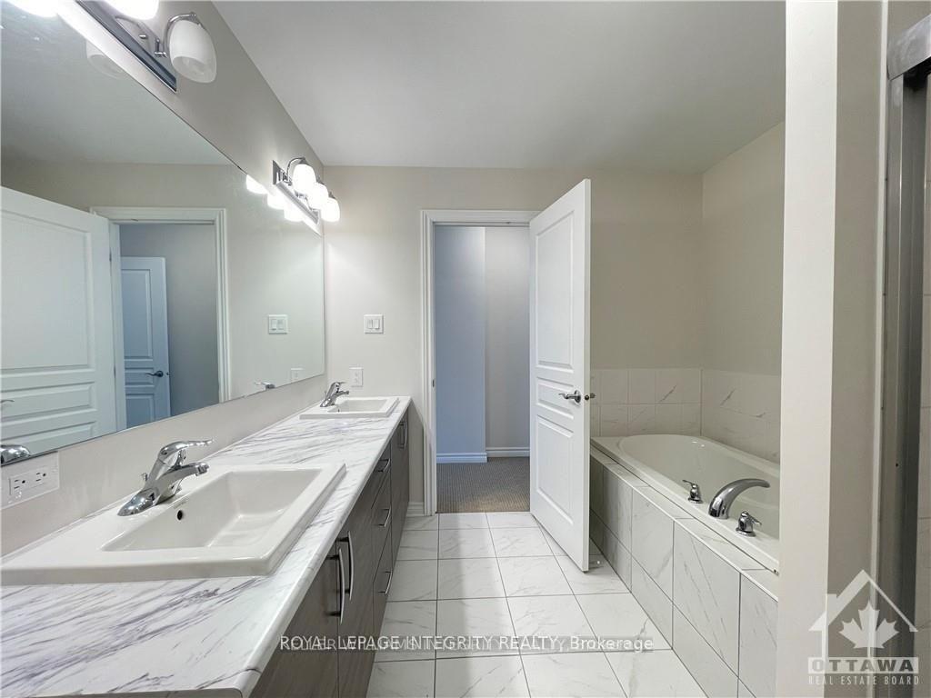 Photo 14 of 269 Tim Sheehan Place, Ottawa, Kanata - Emerald Meadows/Trailwest — HOMEH