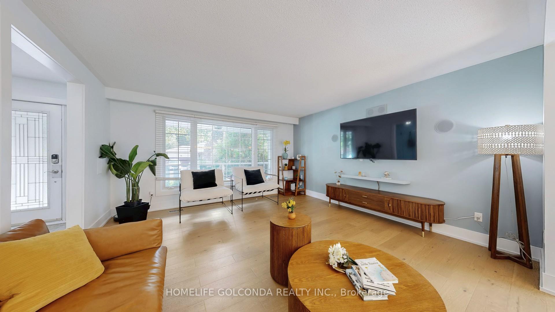 Photo 6 of 54 Senator Reesor's Drive, Markham, Sherwood-Amberglen — HOMEH