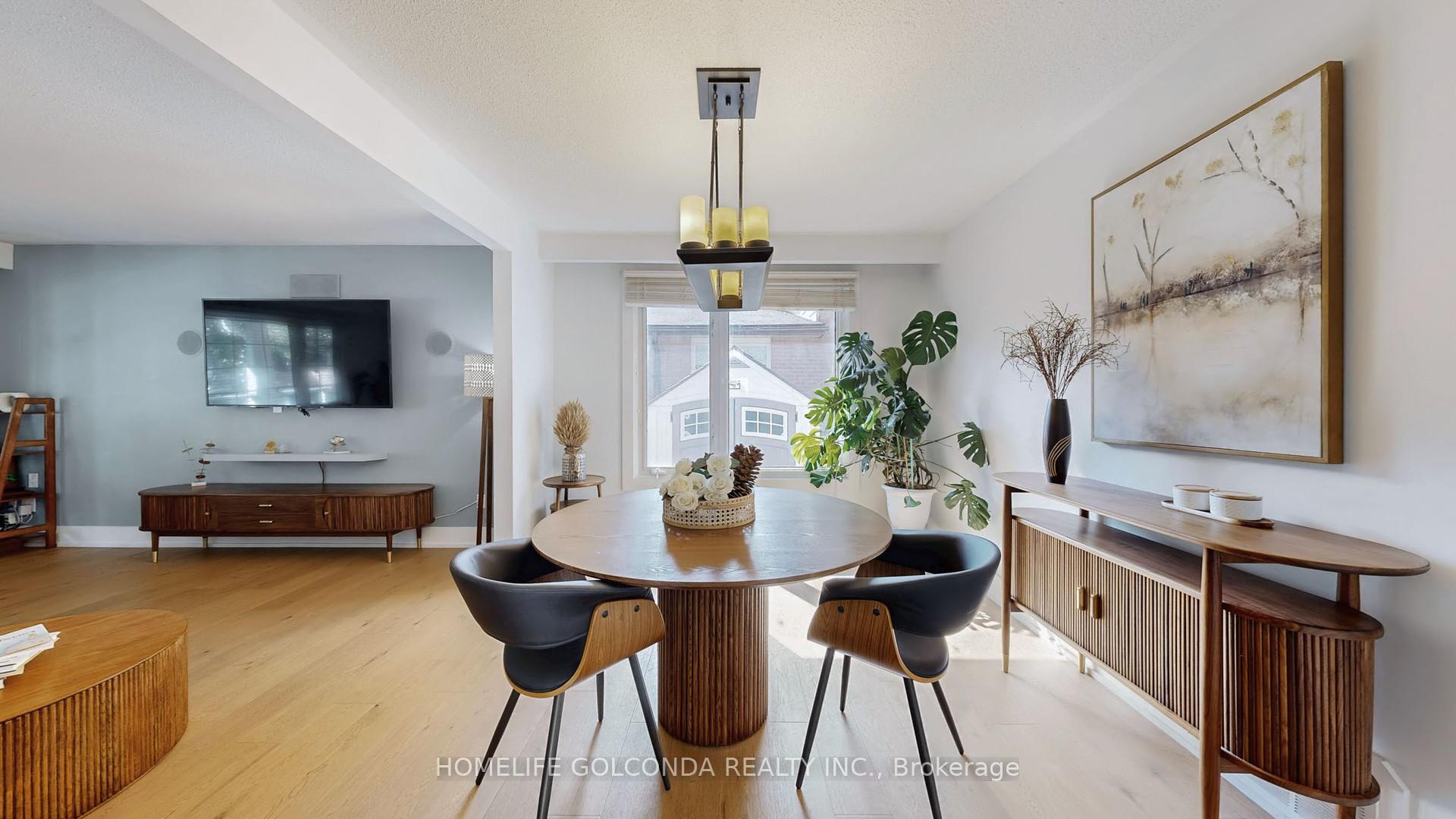 Photo 10 of 54 Senator Reesor's Drive, Markham, Sherwood-Amberglen — HOMEH
