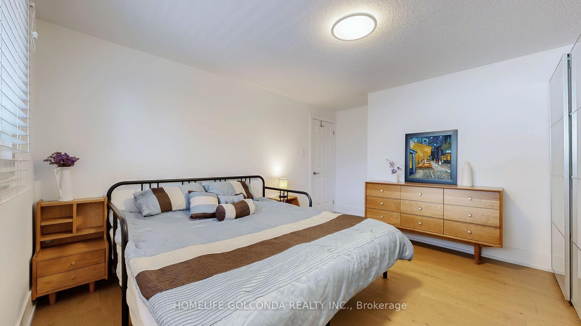 Photo 24 of 54 Senator Reesor's Drive, Markham, Sherwood-Amberglen — HOMEH