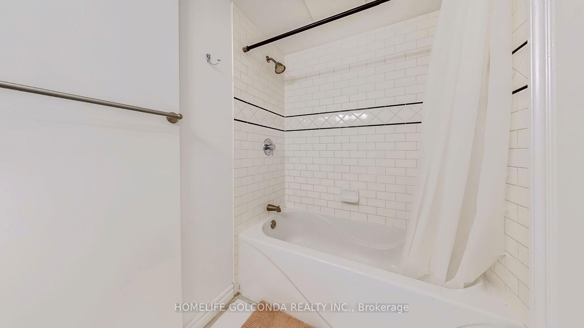 Photo 45 of 54 Senator Reesor's Drive, Markham, Sherwood-Amberglen — HOMEH