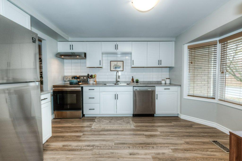 Photo 6 of 48 Wendy Crescent, Kitchener — HOMEH