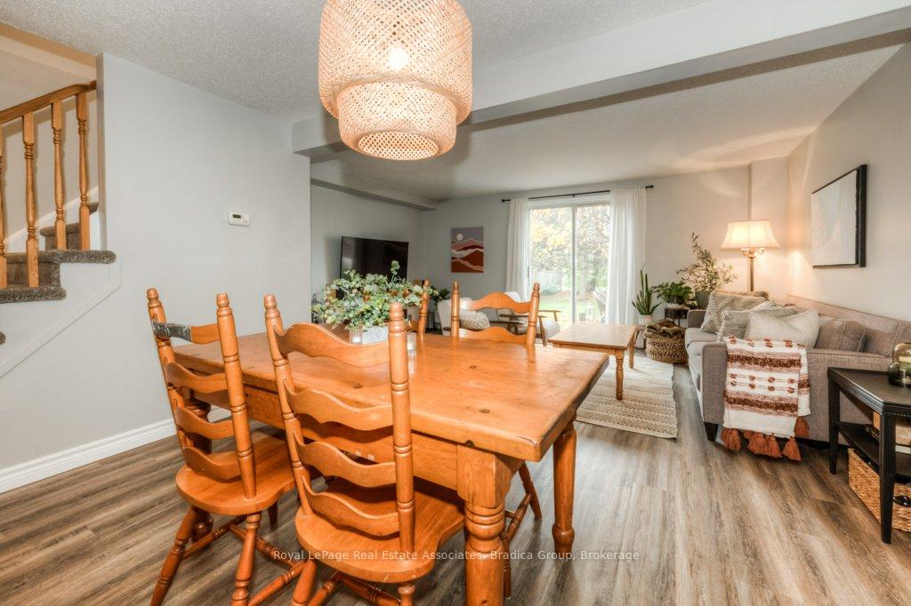 Photo 14 of 48 Wendy Crescent, Kitchener — HOMEH