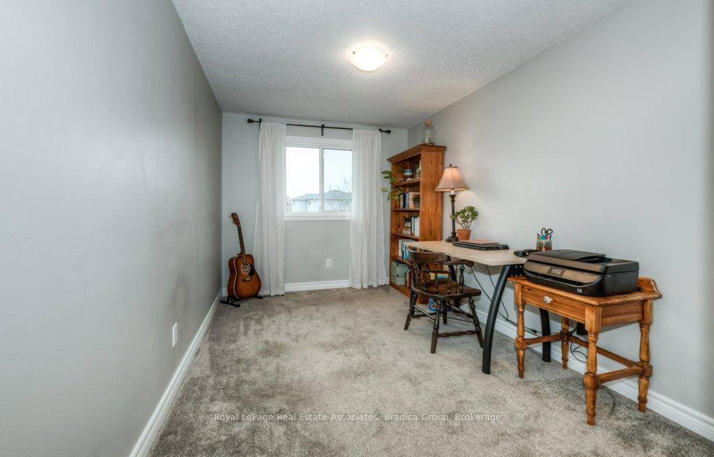 Photo 19 of 48 Wendy Crescent, Kitchener — HOMEH