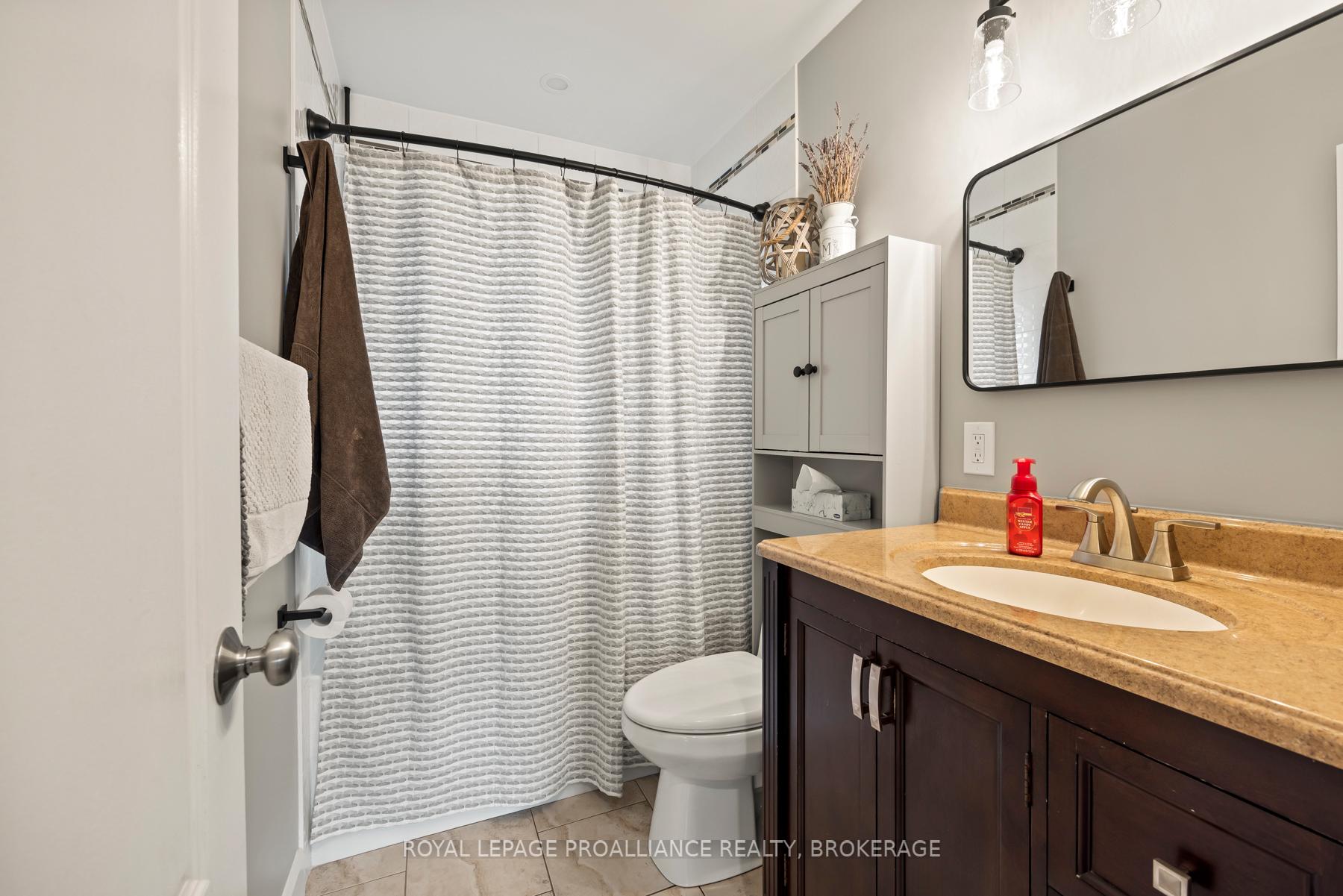 Photo 17 of 54 Amherst Drive, Loyalist, Amherstview — HOMEH