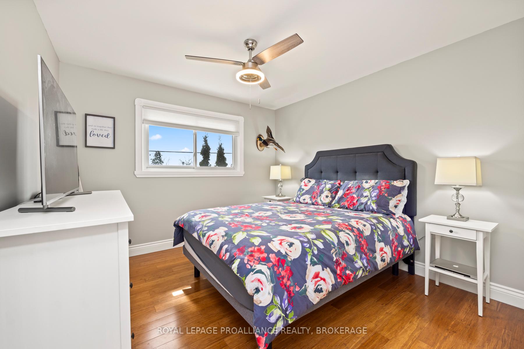 Photo 20 of 54 Amherst Drive, Loyalist, Amherstview — HOMEH