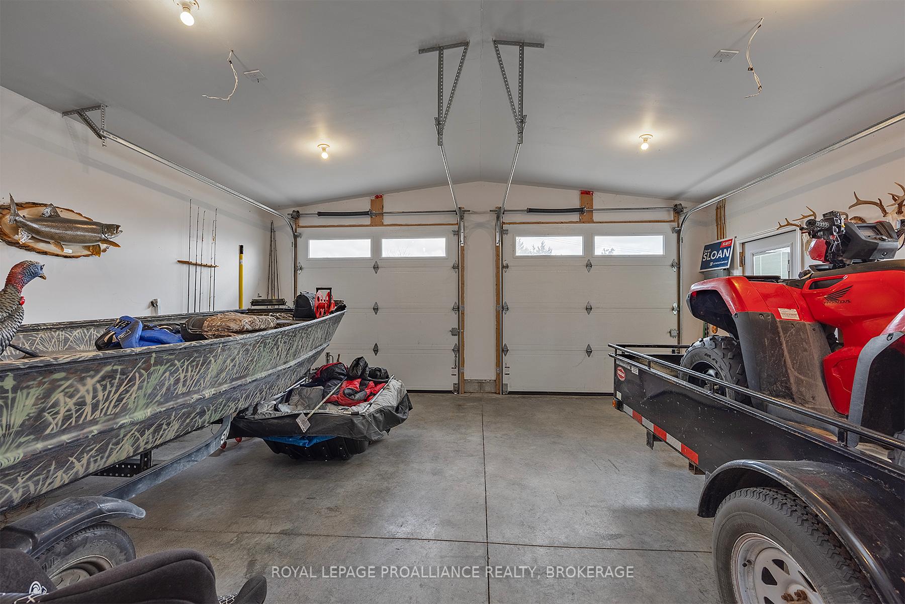 Photo 39 of 54 Amherst Drive, Loyalist, Amherstview — HOMEH
