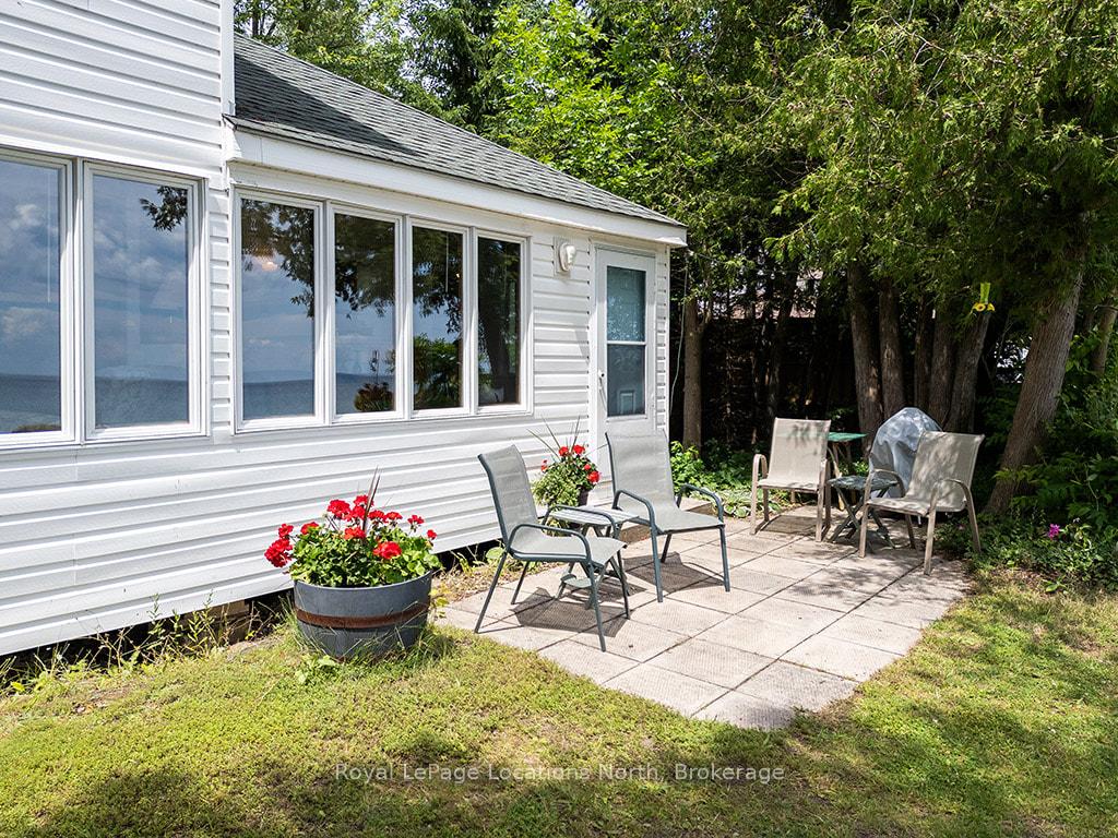 Photo 6 of 313 Cedar Avenue, Meaford — HOMEH