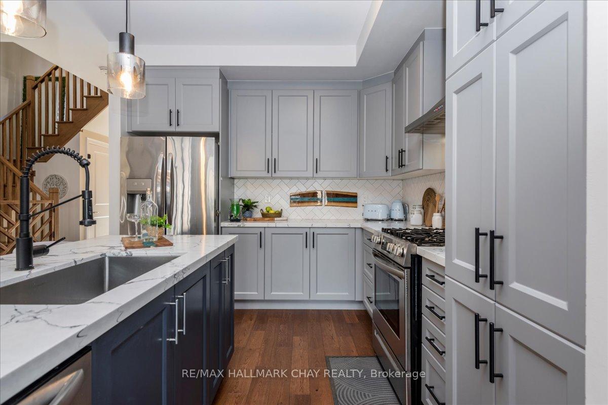 Photo 7 of 2127 Wilson Street, Innisfil, Alcona — HOMEH