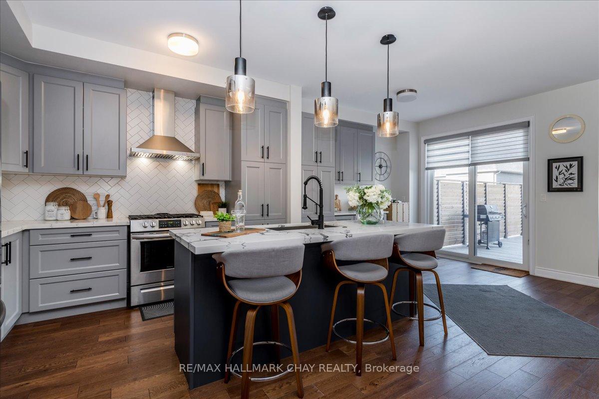 Photo 8 of 2127 Wilson Street, Innisfil, Alcona — HOMEH