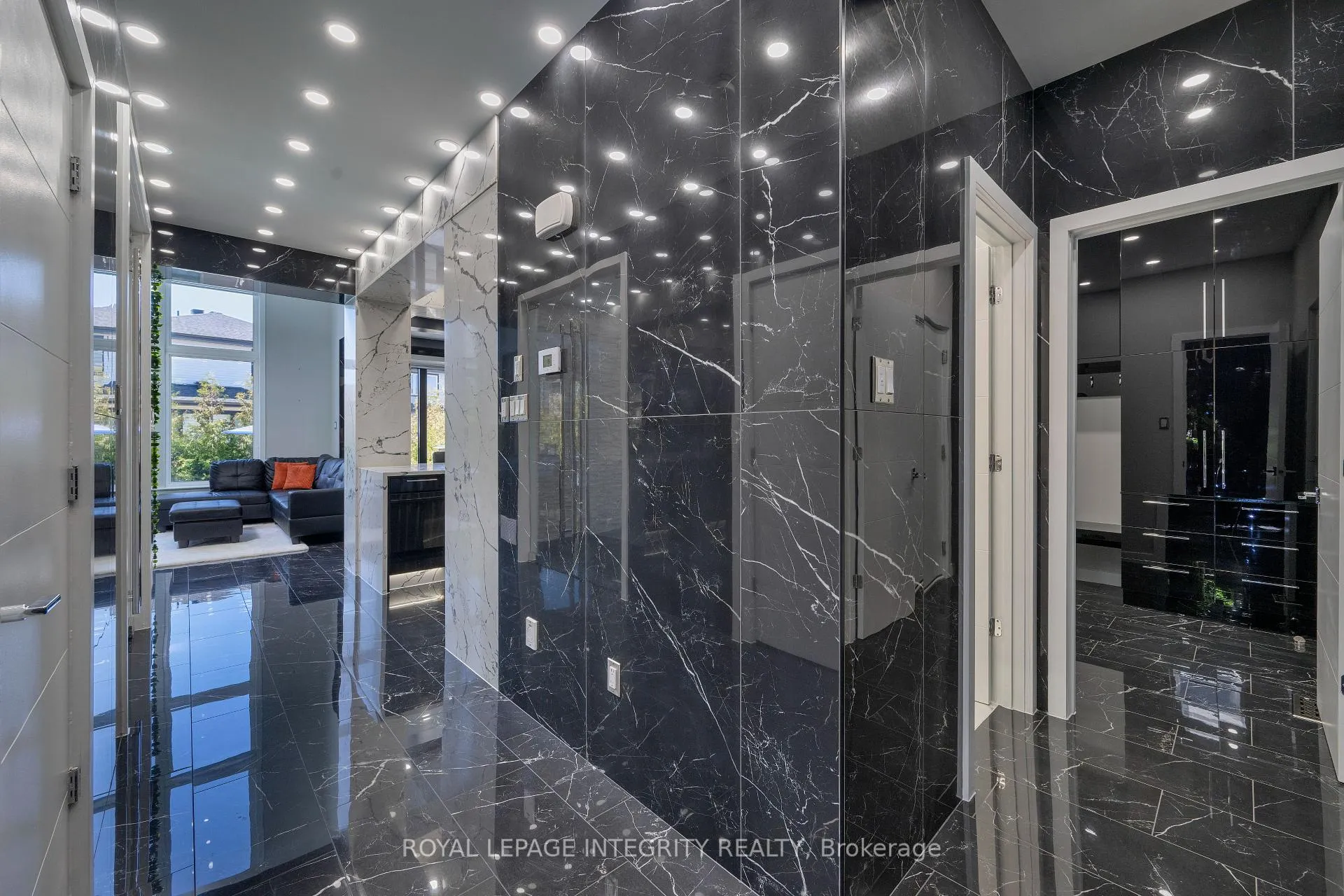 Photo 6 of 232 Condado Crescent, Ottawa, Kanata - Emerald Meadows/Trailwest — HOMEH
