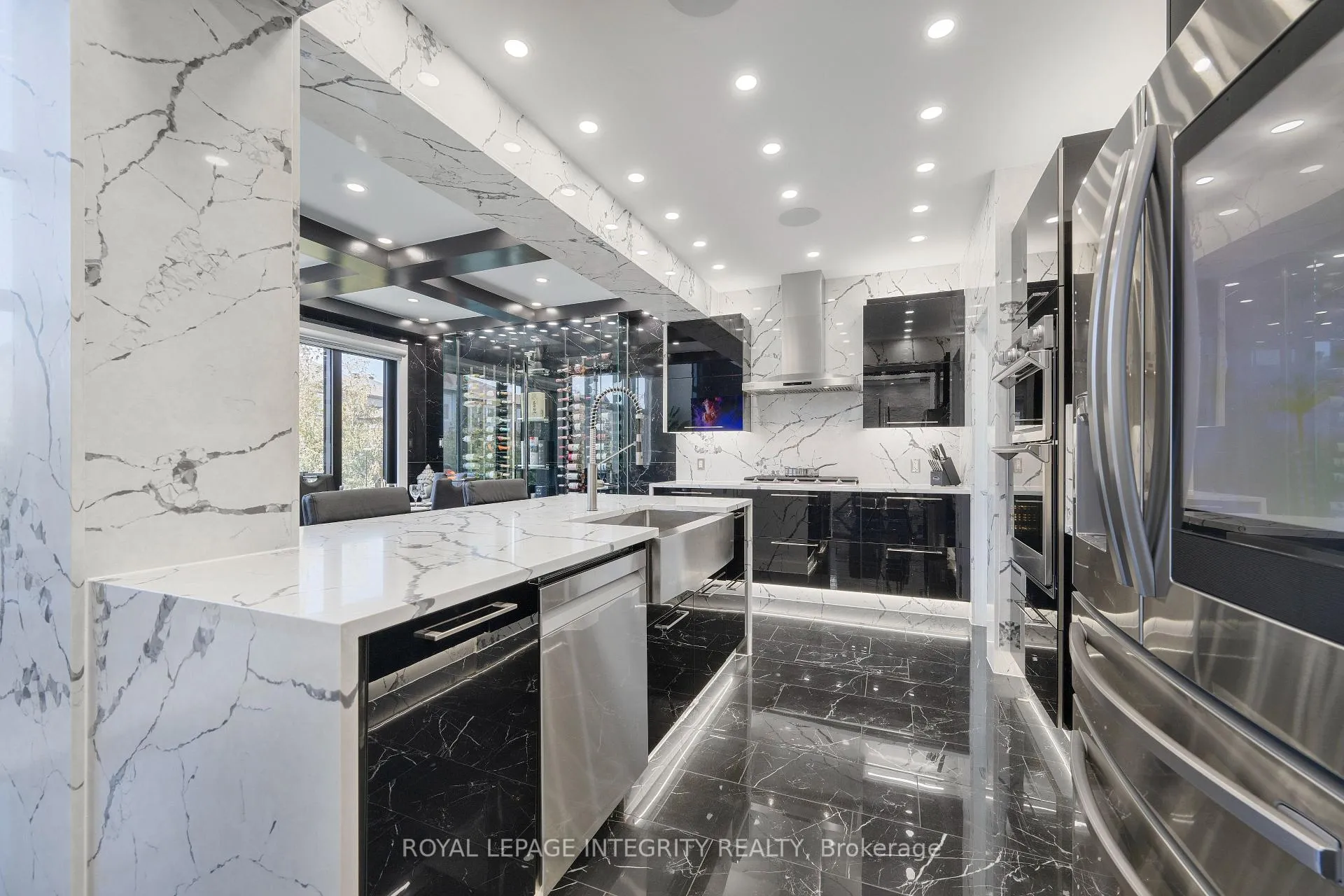 Photo 8 of 232 Condado Crescent, Ottawa, Kanata - Emerald Meadows/Trailwest — HOMEH