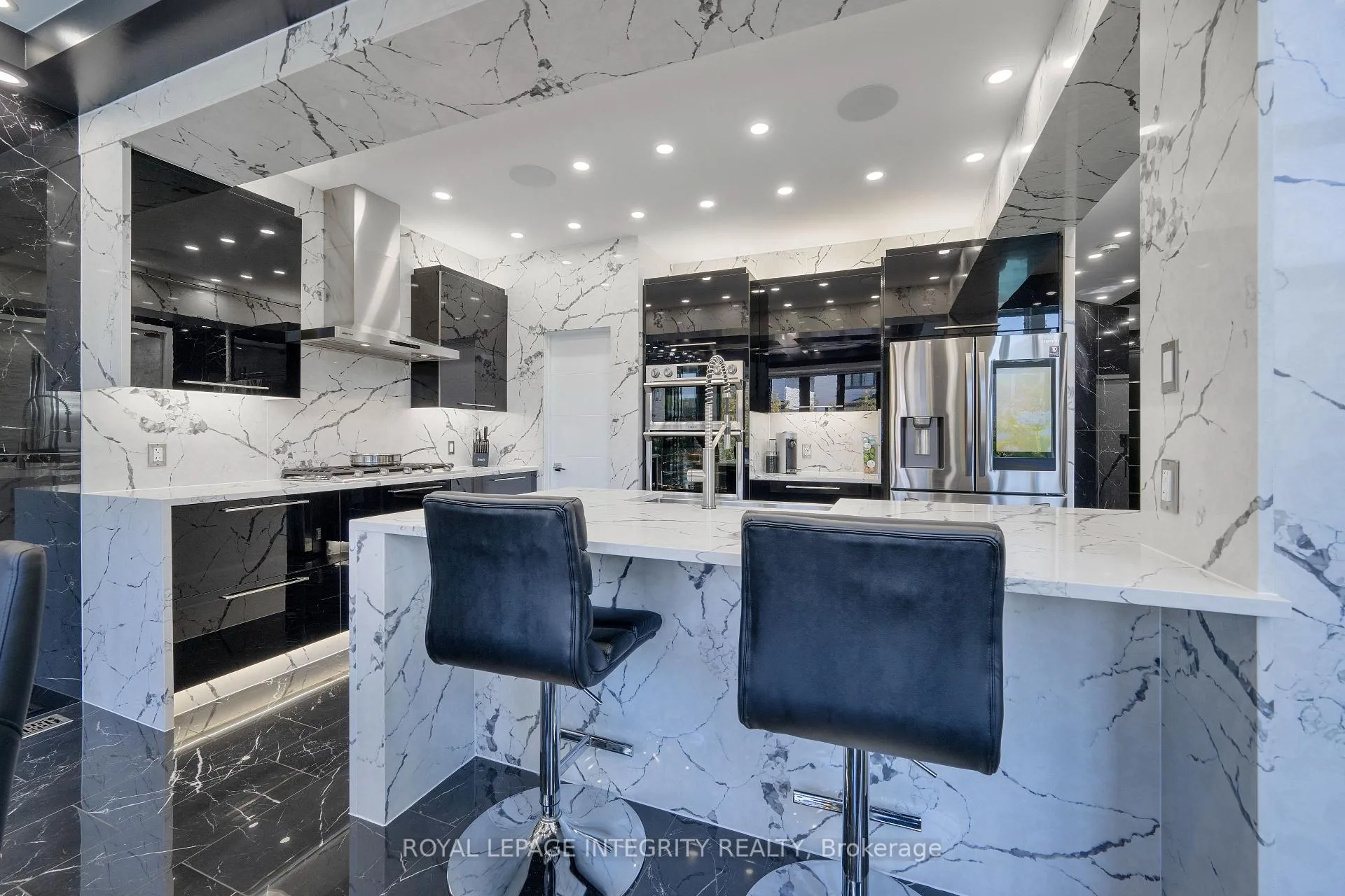 Photo 9 of 232 Condado Crescent, Ottawa, Kanata - Emerald Meadows/Trailwest — HOMEH
