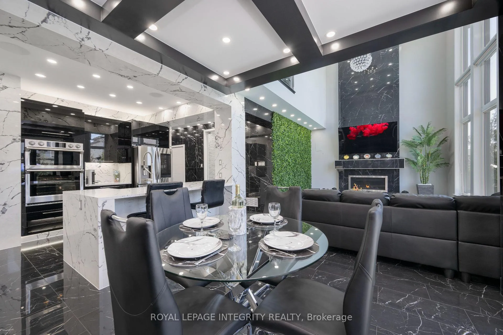 Photo 14 of 232 Condado Crescent, Ottawa, Kanata - Emerald Meadows/Trailwest — HOMEH