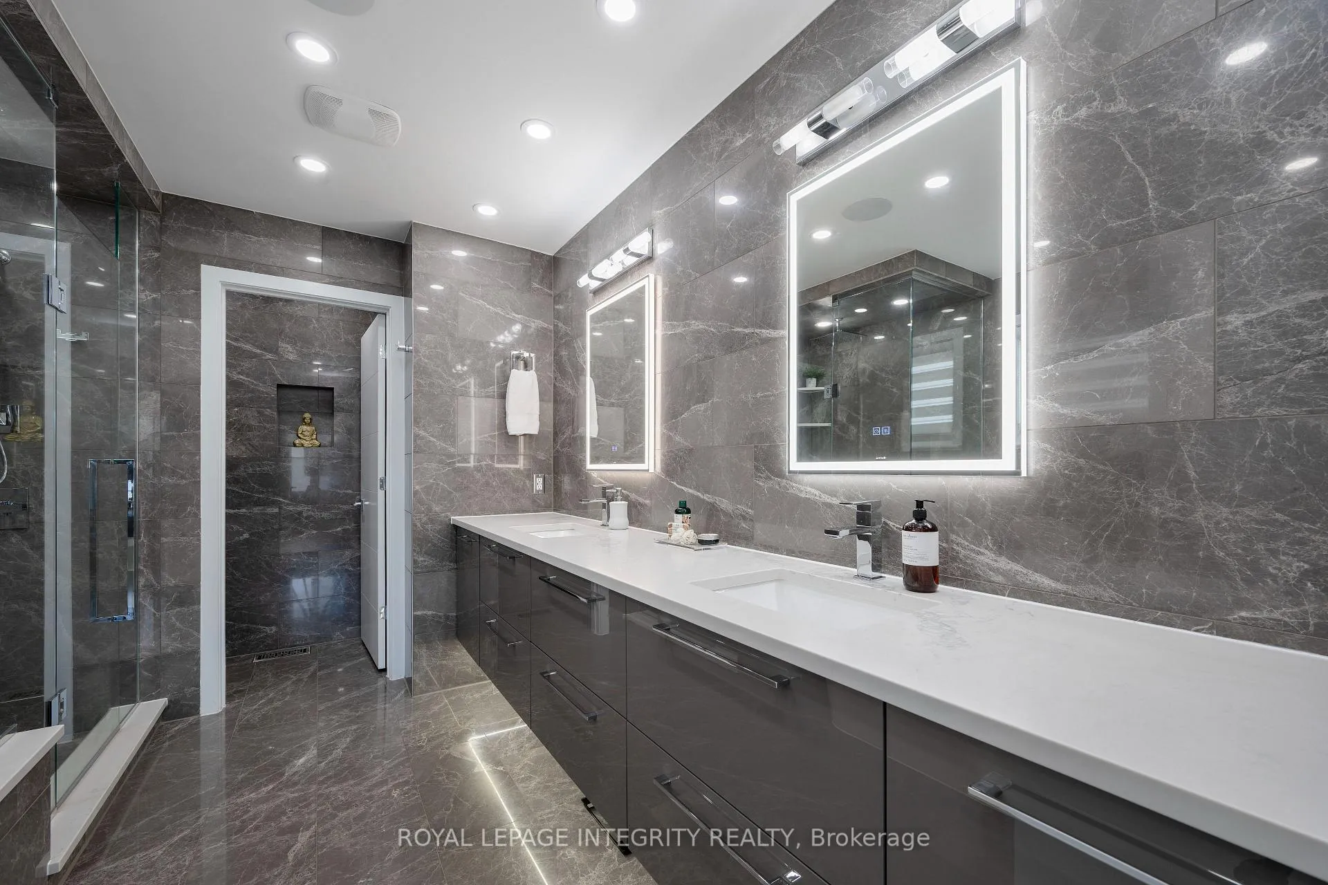 Photo 34 of 232 Condado Crescent, Ottawa, Kanata - Emerald Meadows/Trailwest — HOMEH