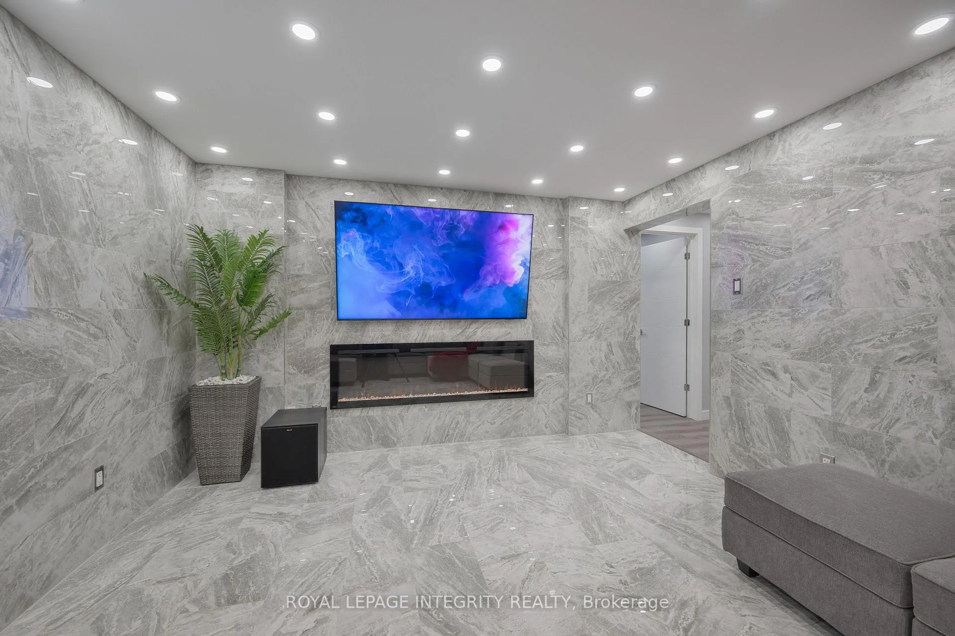 Photo 41 of 232 Condado Crescent, Ottawa, Kanata - Emerald Meadows/Trailwest — HOMEH