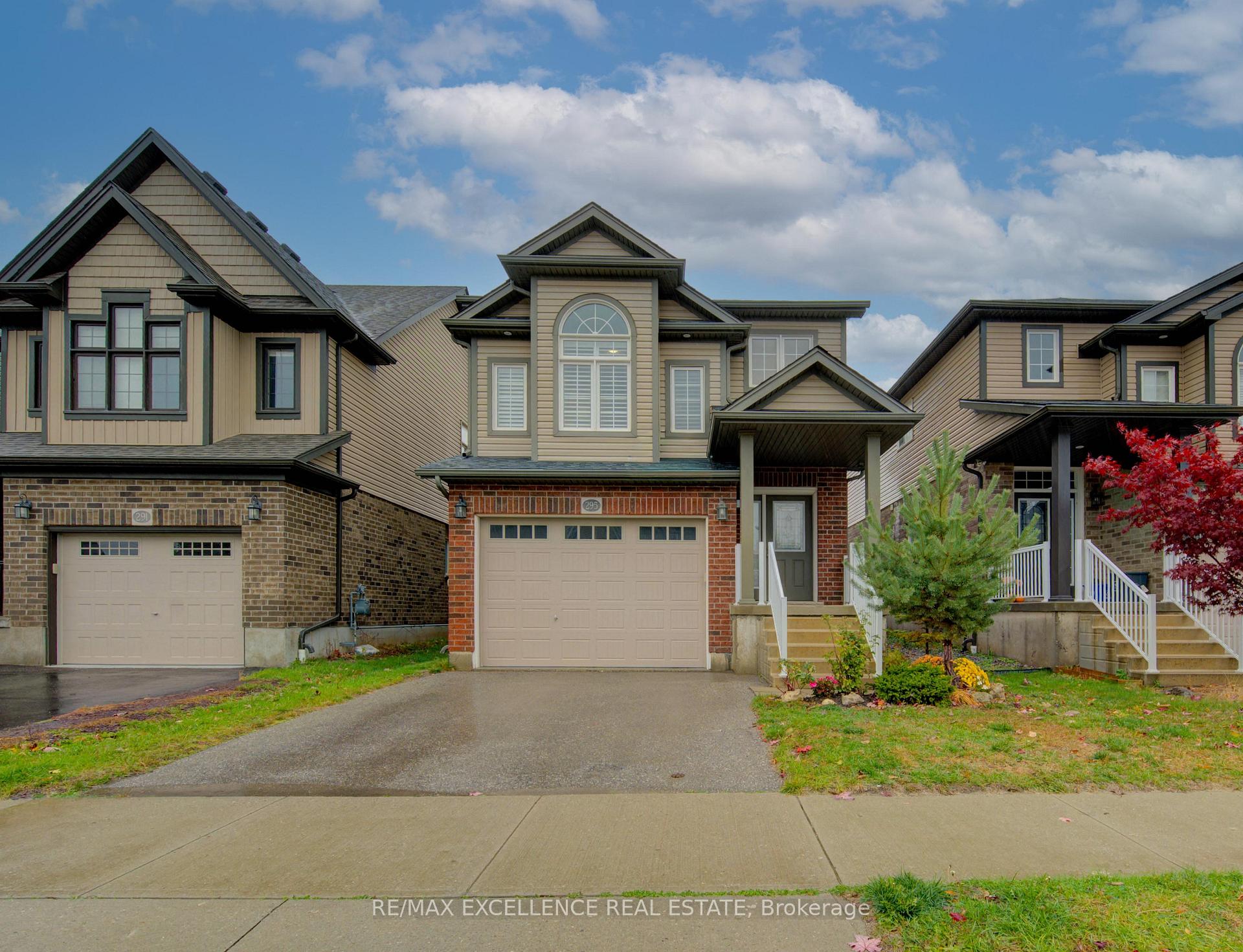 Photo 3 of 295 Steepleridge Street, Kitchener — HOMEH