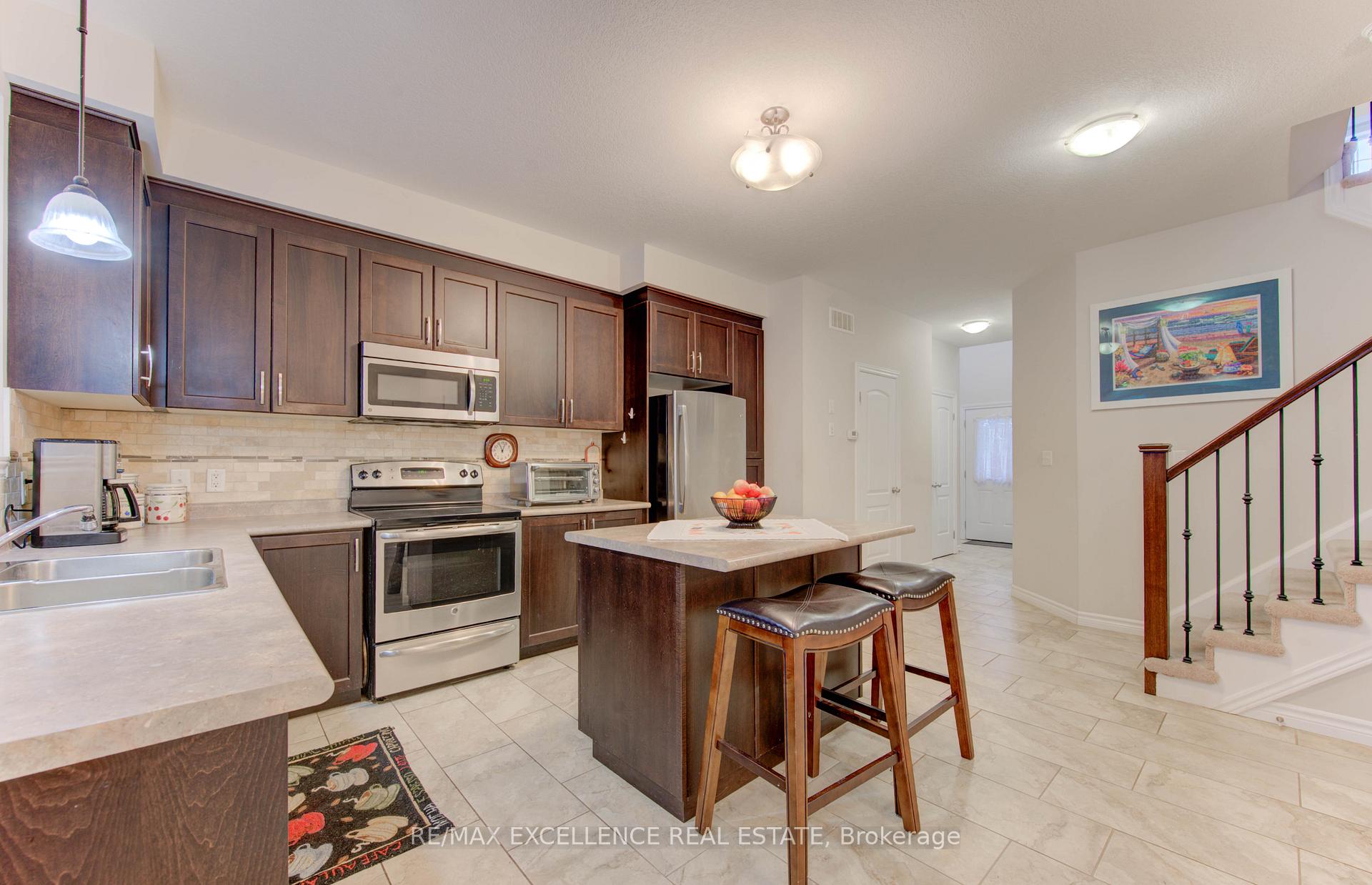 Photo 10 of 295 Steepleridge Street, Kitchener — HOMEH