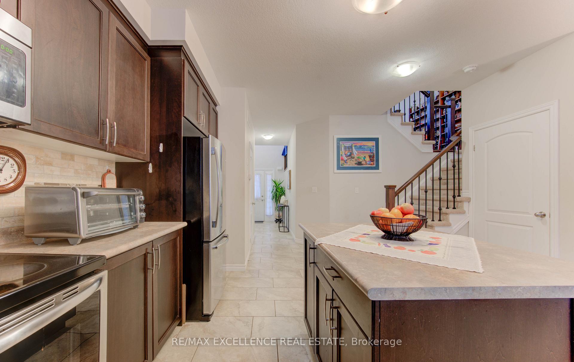Photo 11 of 295 Steepleridge Street, Kitchener — HOMEH