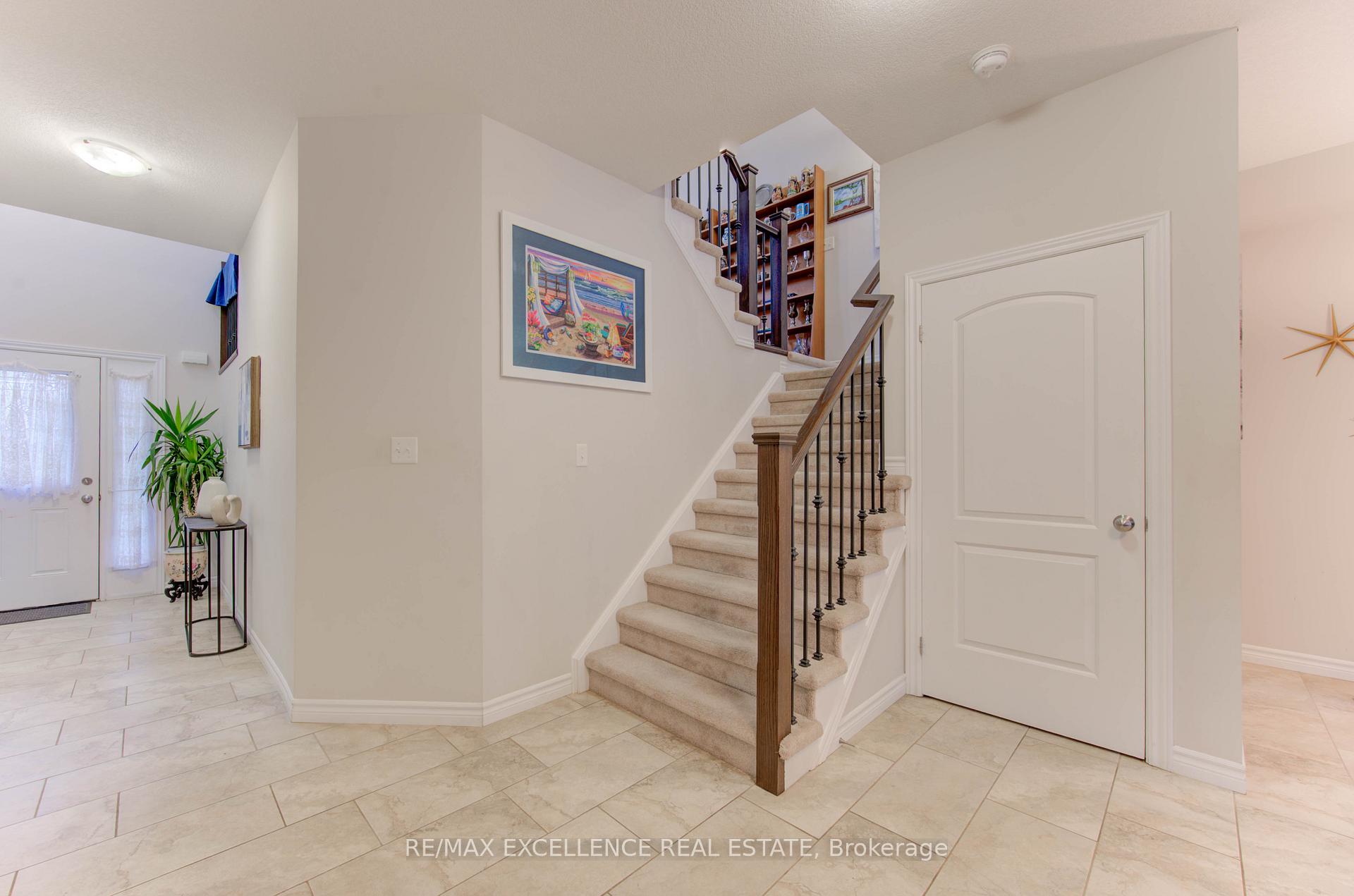 Photo 12 of 295 Steepleridge Street, Kitchener — HOMEH