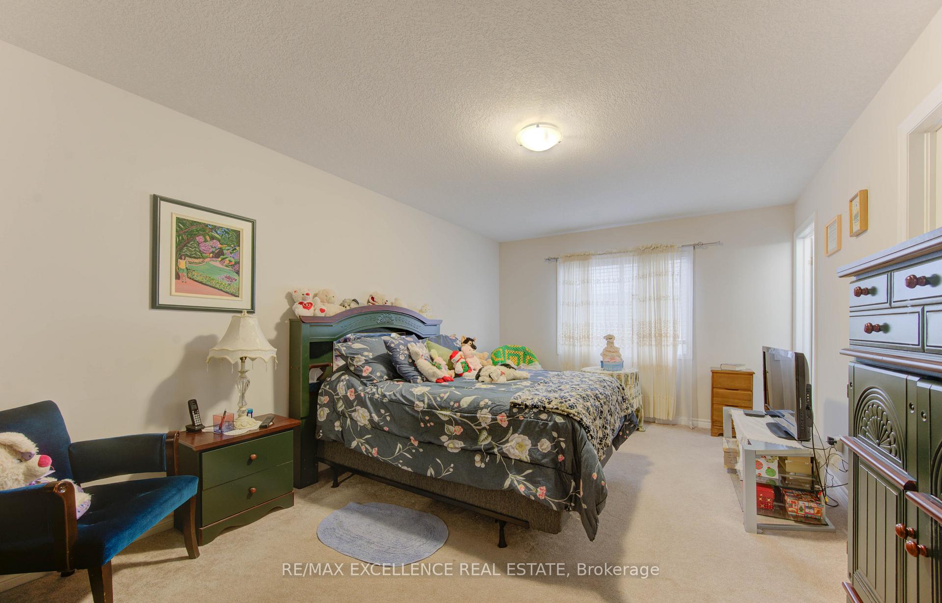 Photo 23 of 295 Steepleridge Street, Kitchener — HOMEH
