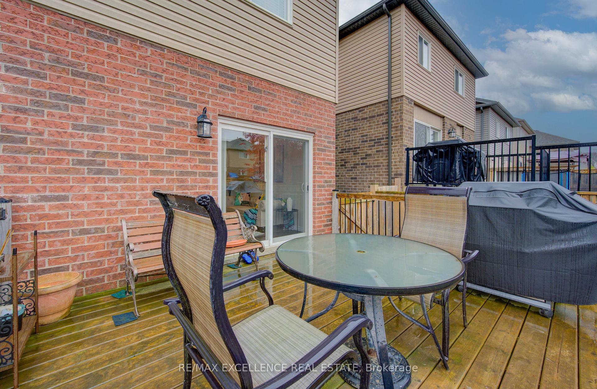 Photo 38 of 295 Steepleridge Street, Kitchener — HOMEH