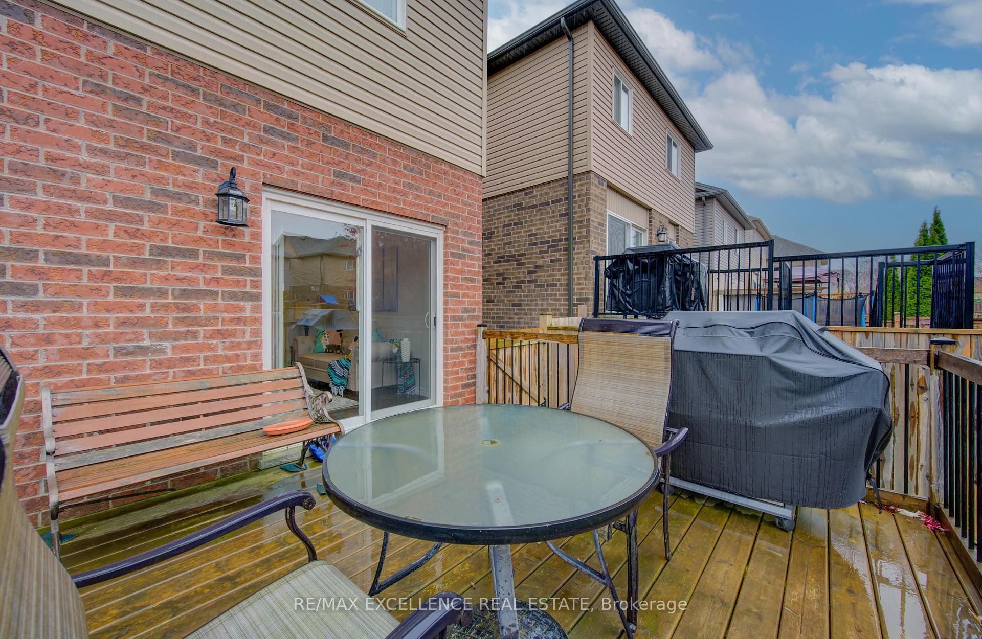Photo 39 of 295 Steepleridge Street, Kitchener — HOMEH