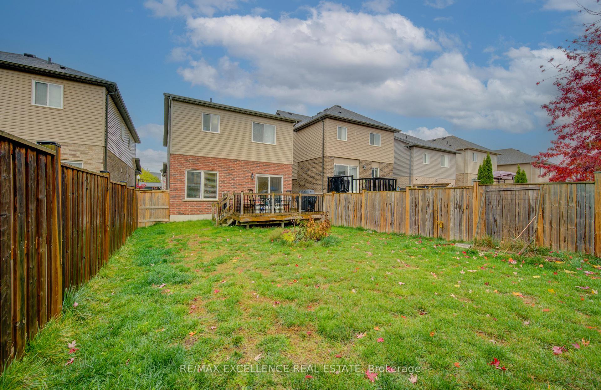 Photo 41 of 295 Steepleridge Street, Kitchener — HOMEH