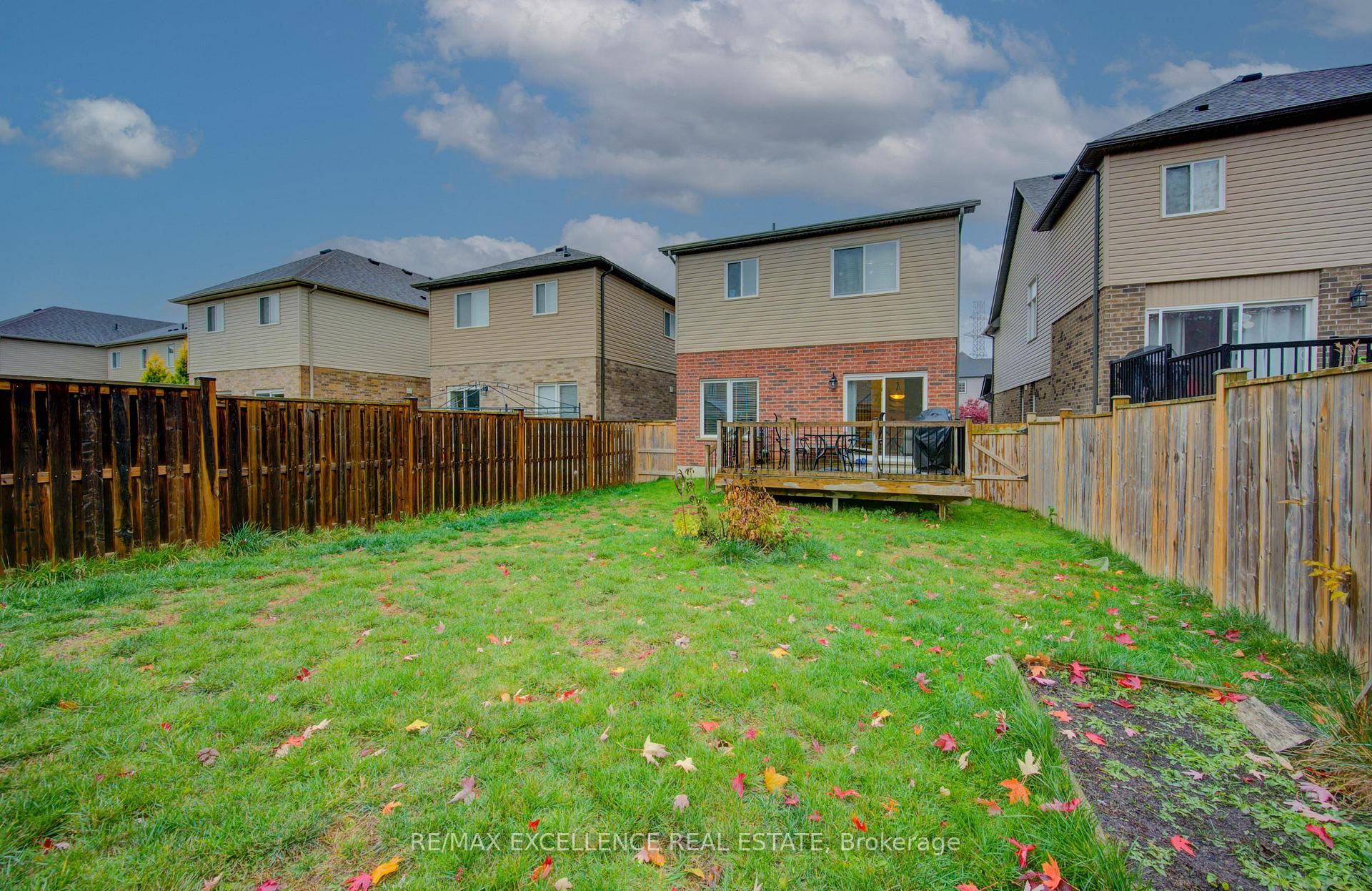 Photo 43 of 295 Steepleridge Street, Kitchener — HOMEH