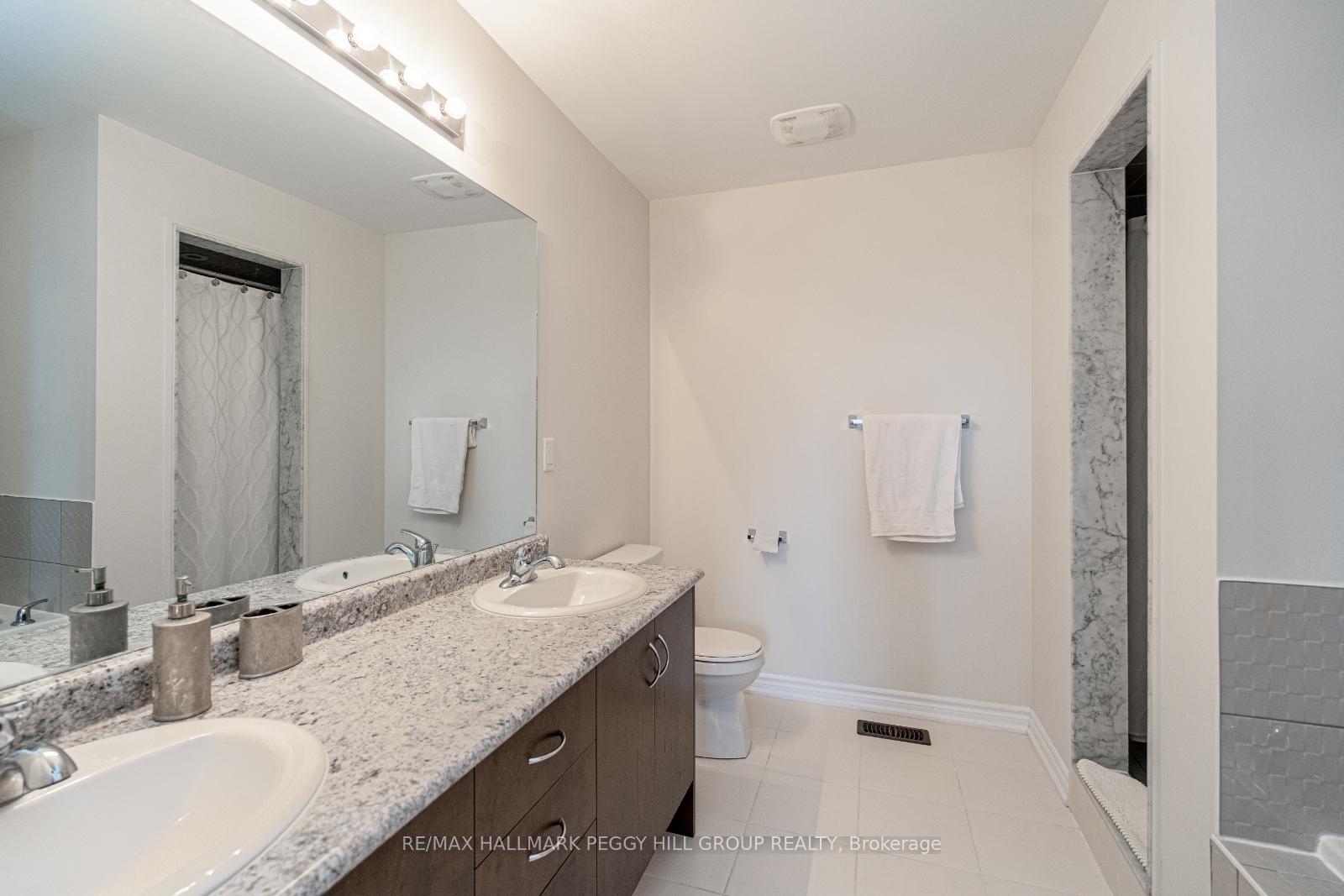 Photo 10 of 1174 Peelar Crescent, Innisfil, Lefroy — HOMEH