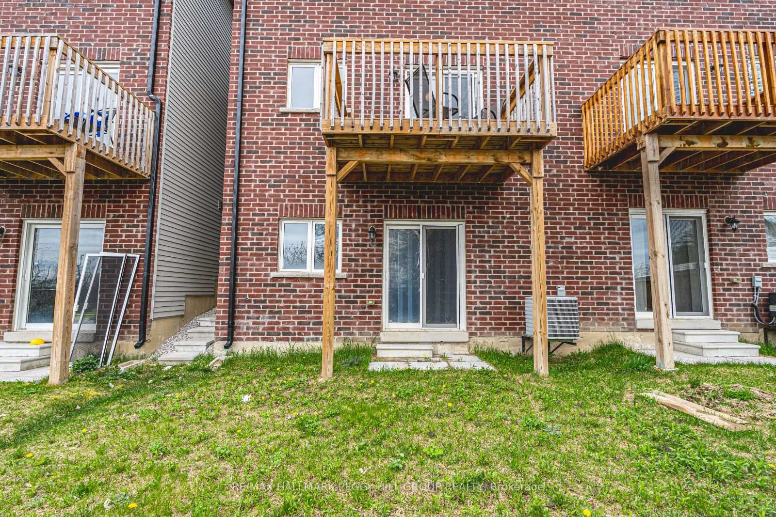 Photo 15 of 1174 Peelar Crescent, Innisfil, Lefroy — HOMEH