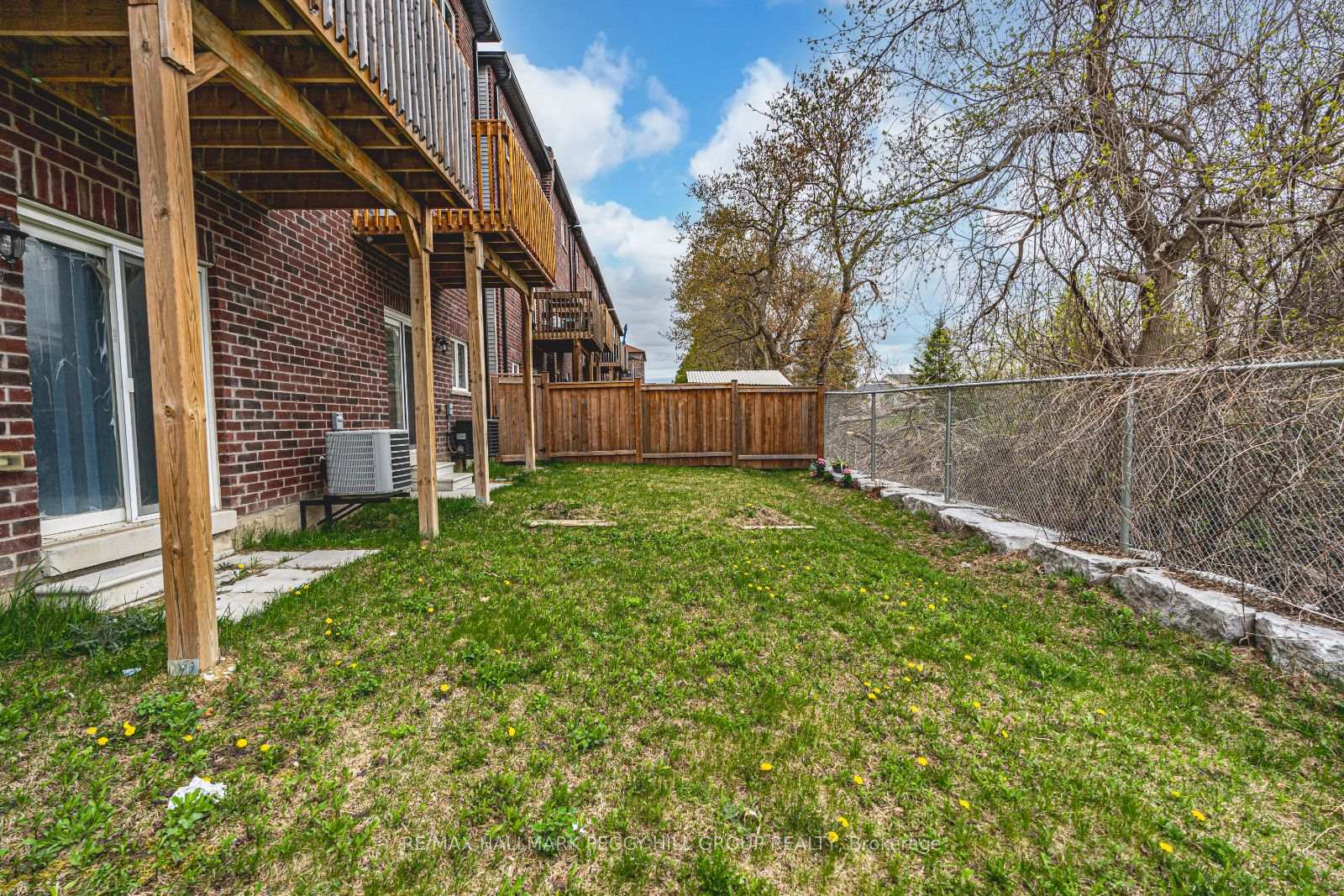 Photo 16 of 1174 Peelar Crescent, Innisfil, Lefroy — HOMEH