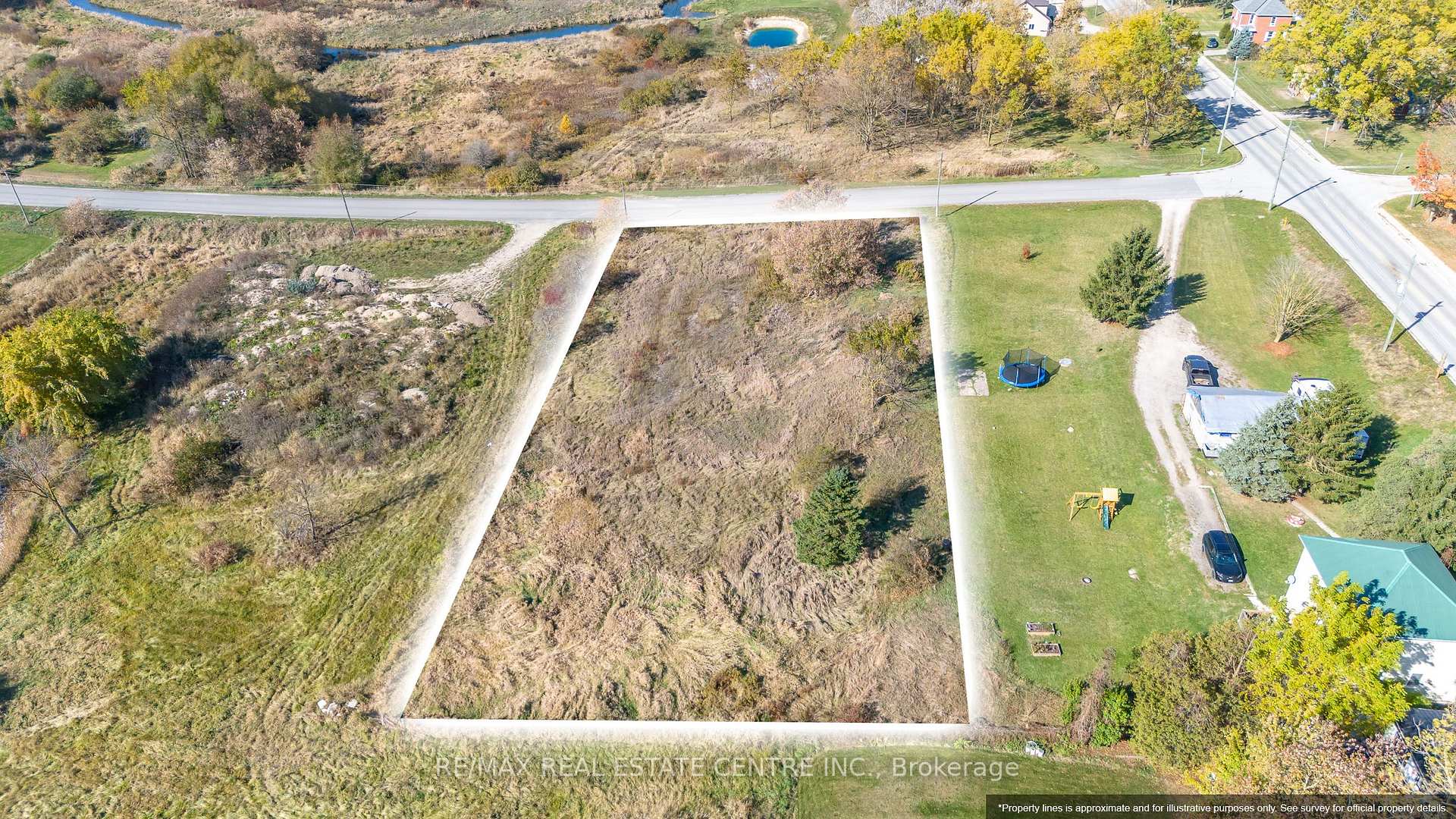 Photo 6 of James Street S, Mapleton, Rural Mapleton — HOMEH