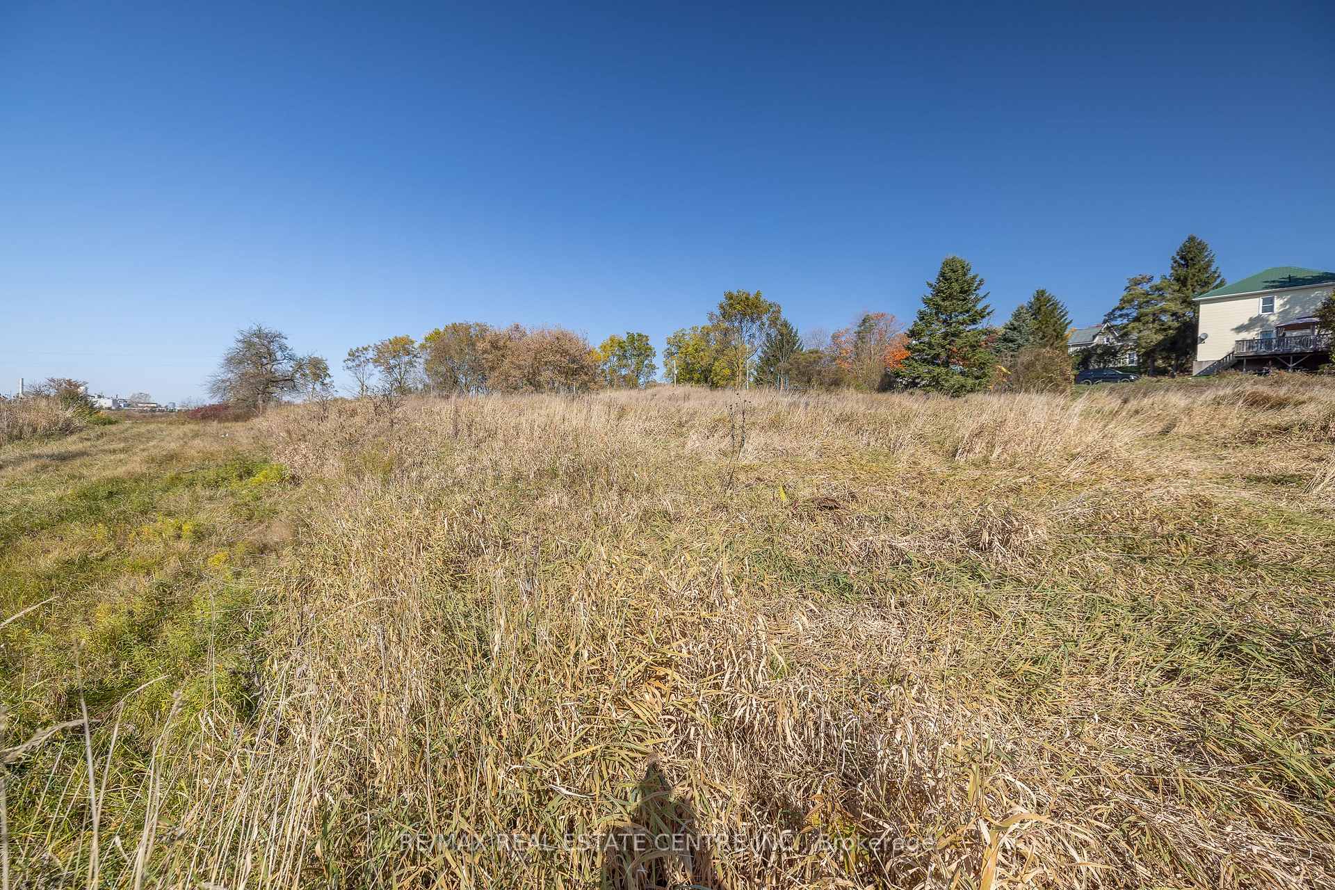 Photo 22 of James Street S, Mapleton, Rural Mapleton — HOMEH