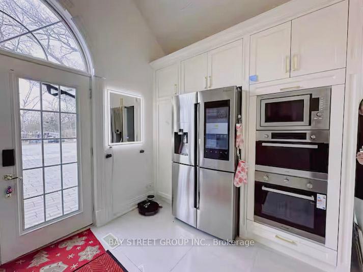 Photo 5 of 109 Main Unionville Street, Markham, Unionville — HOMEH